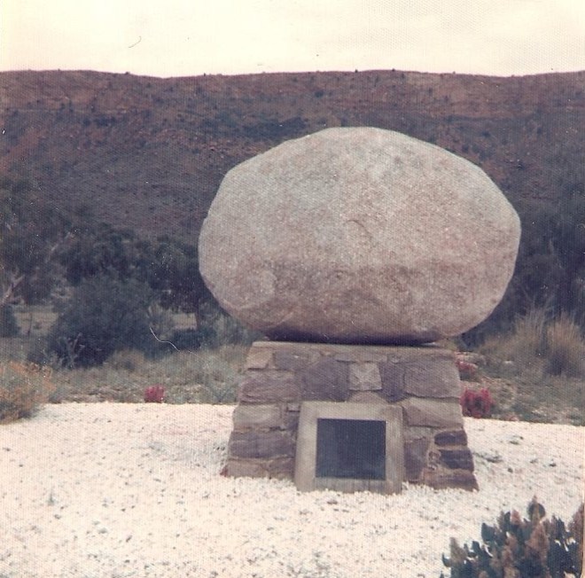 0036 memorial to Flyn of the Inland