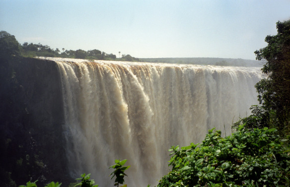 00968_n_10af2g2zzb0968