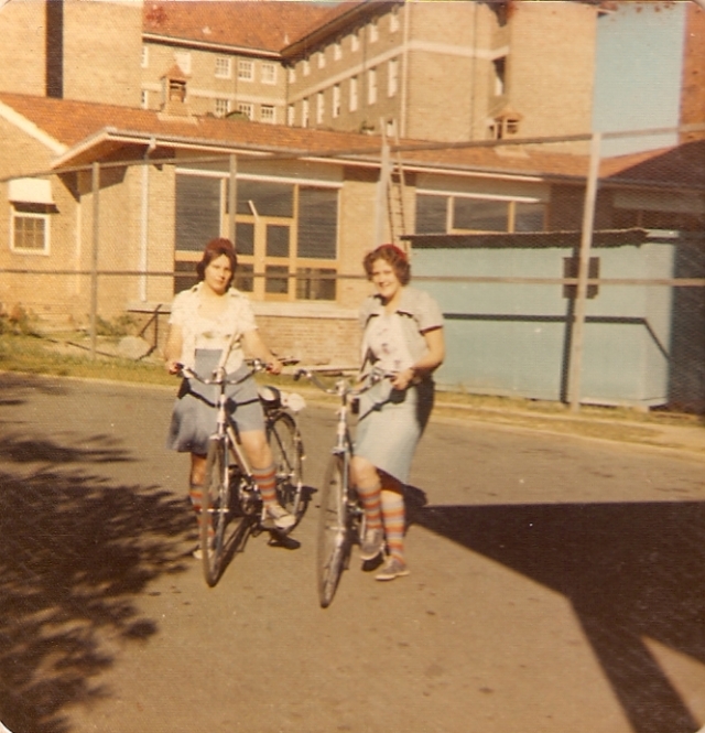 035 Glenda, Irene &amp; Bikes